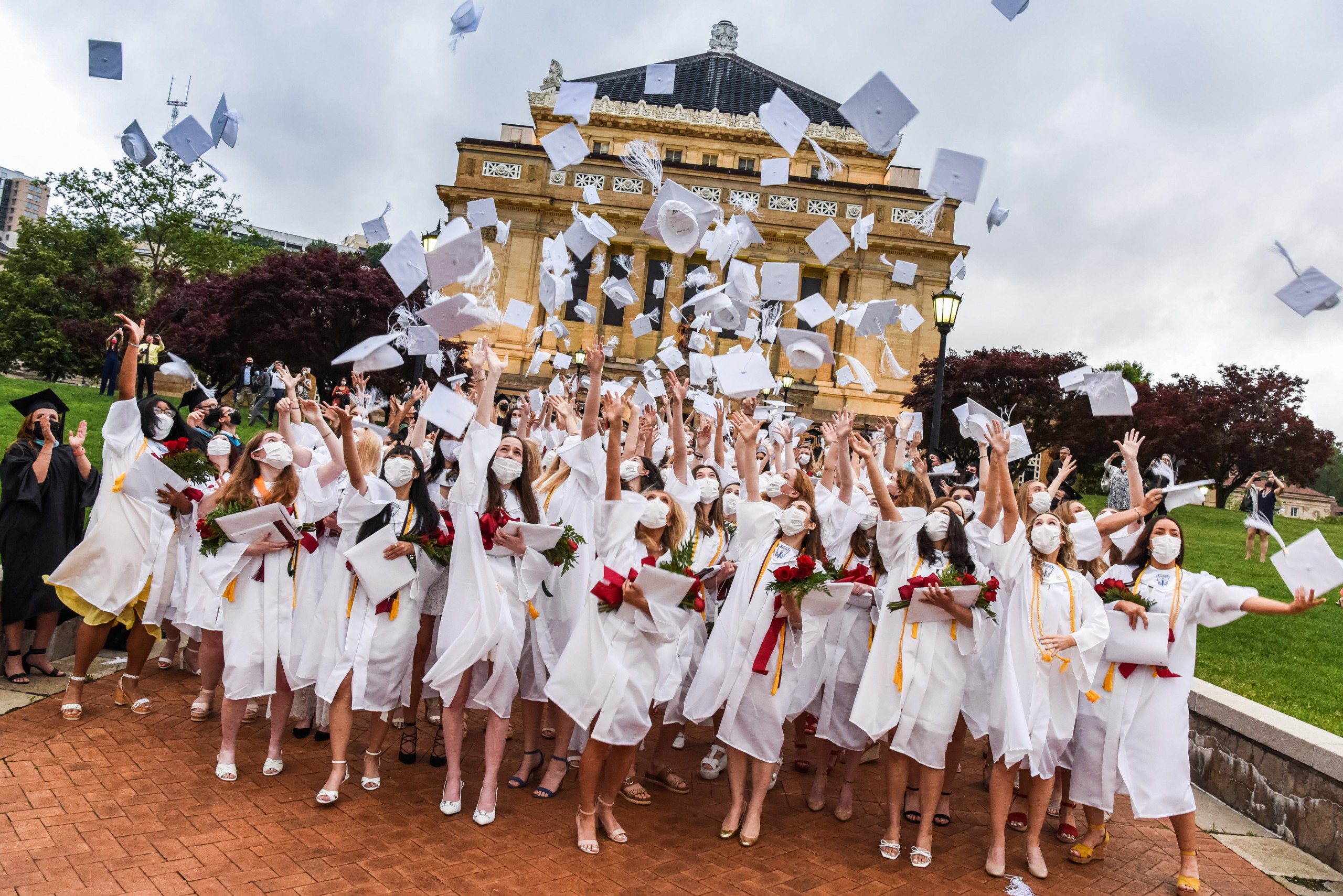 Class Of 2021 Cap Toss 3reduced