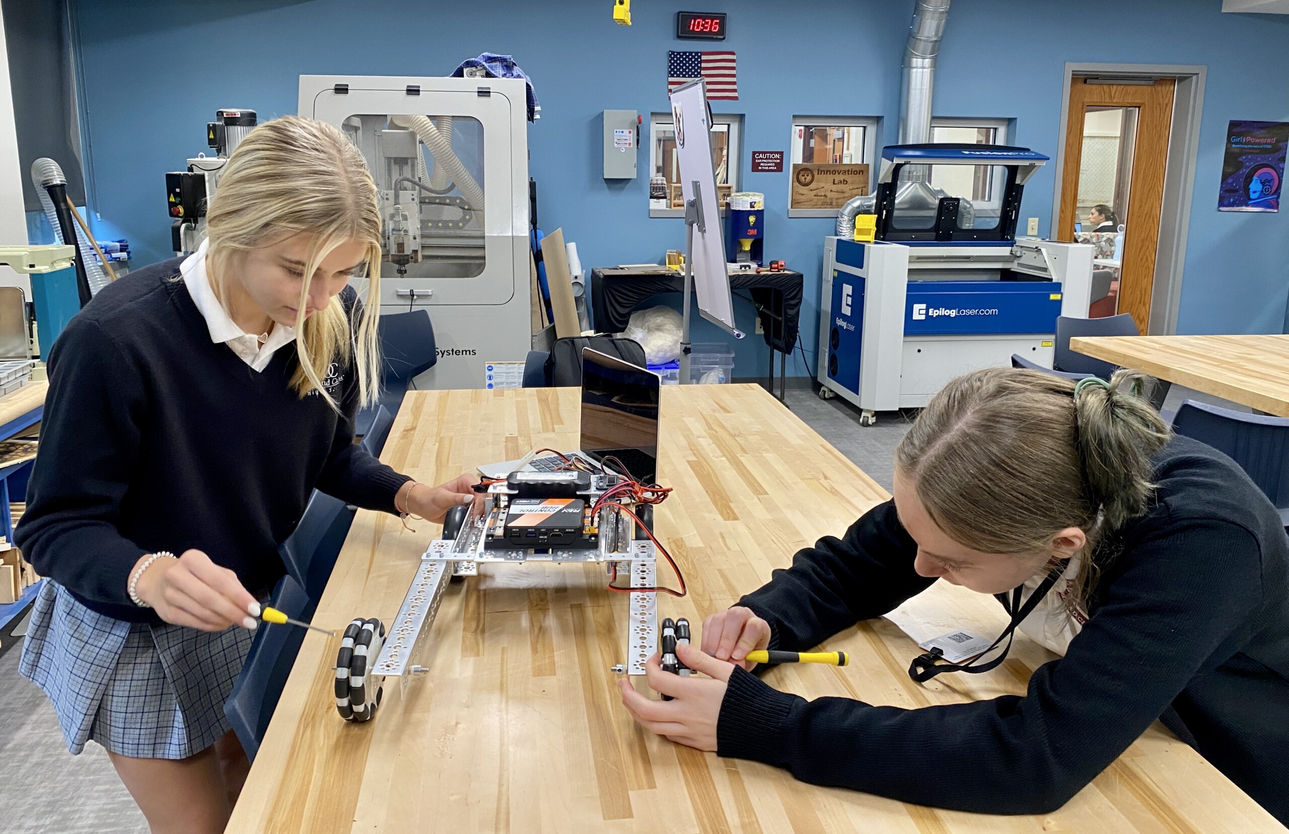 Students In Innovation Lab 3