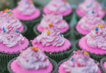 pink cupcakes